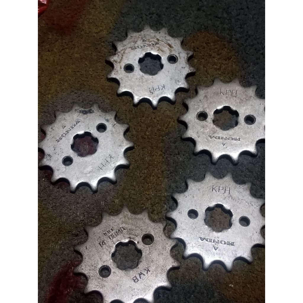 gir depan Supra x 125 Revo absolute 420 14T