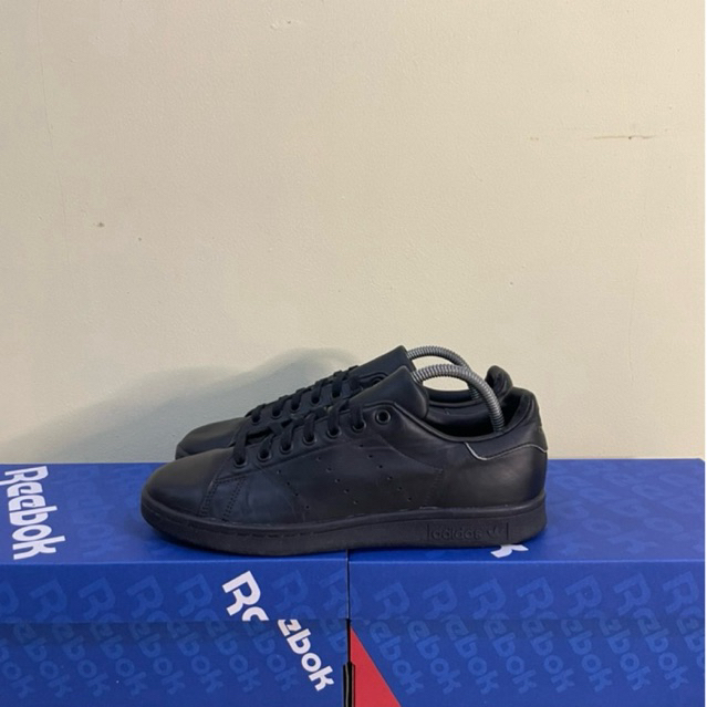 41 - Sepatu Adidas Bekas Second Adidas Stan Smith Full Black Hitam Leather Kulit Bekas Second