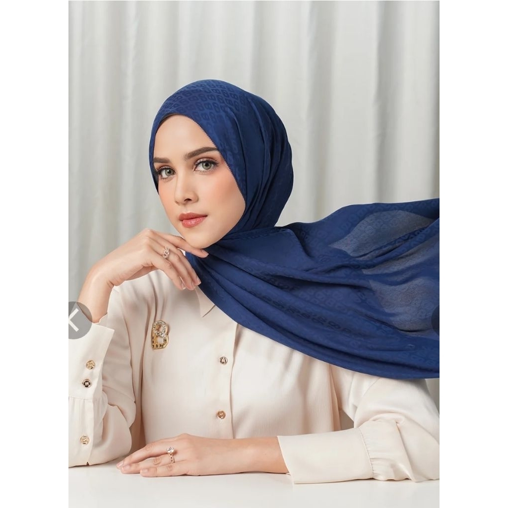[NEW] Sale Buttonscarves Tapis Satin Jacquard Shawl - Evening Blue