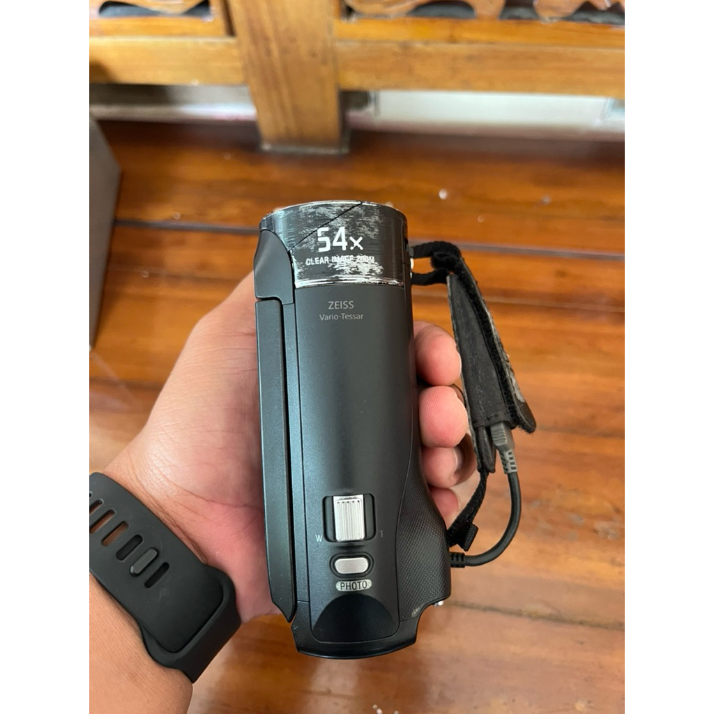 handycam sony cx240E nobox