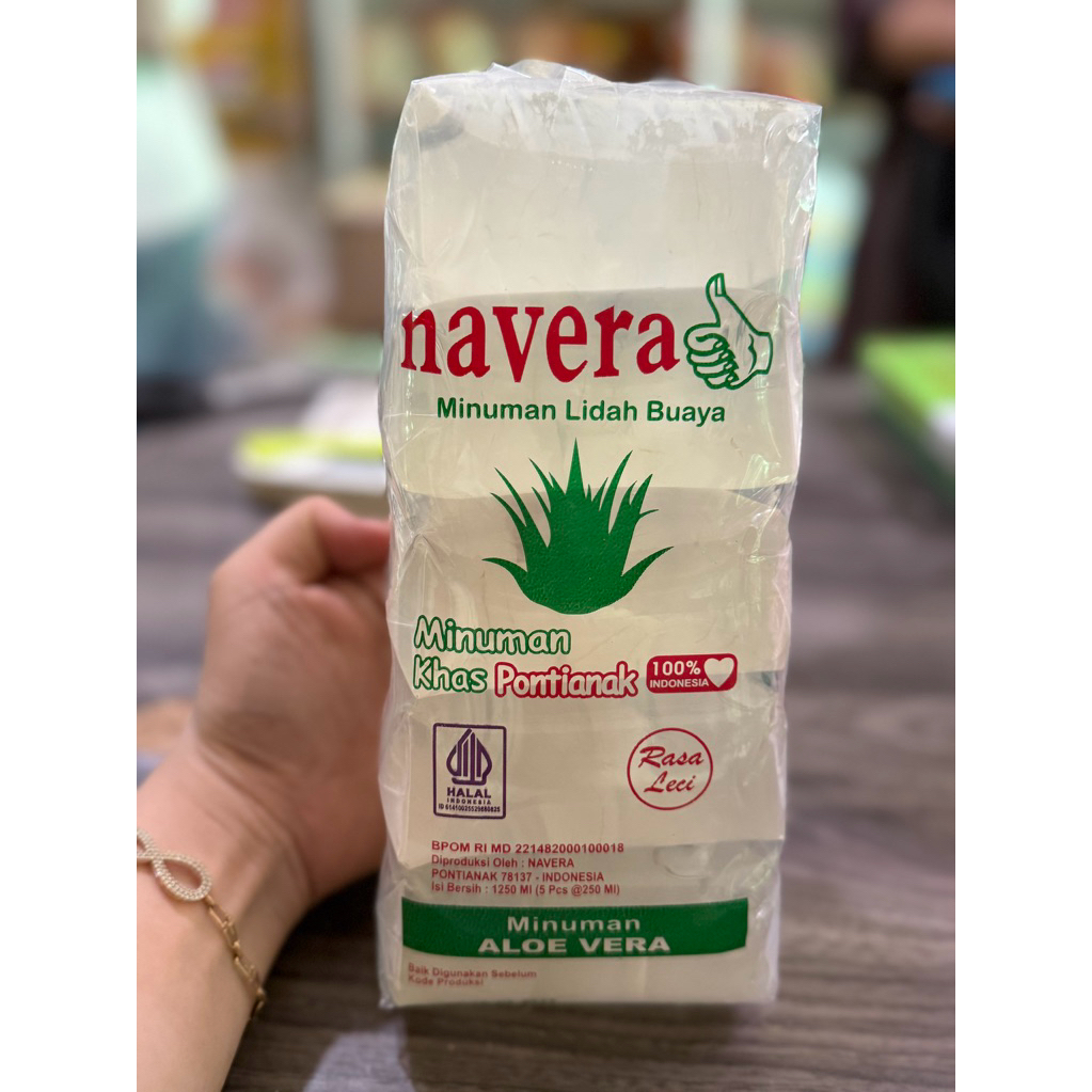 Minuman Lidah Buaya Isun/ Minuman Segar Lidah Buaya Rasa Leci Khas Pontianak