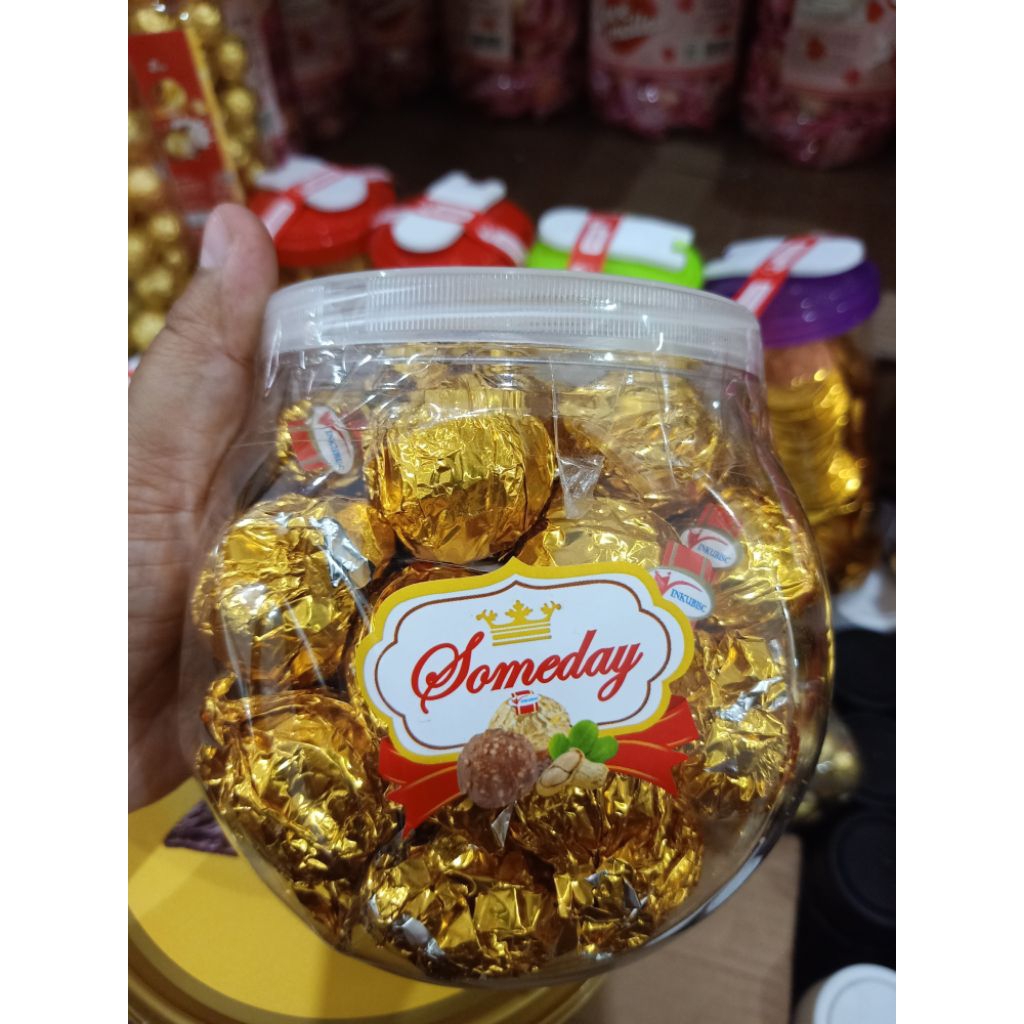someday wafer bulat salut coklat dan kacang toples 360g isi 30 pcs