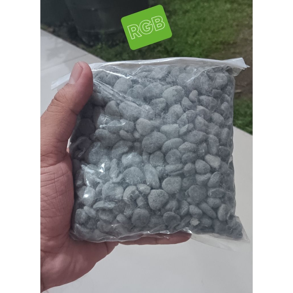 Batu Alam Hitam Ukuran Kecil, Batu Koral Hitam Abu, Hiasan Taman Aquarium. RGB.