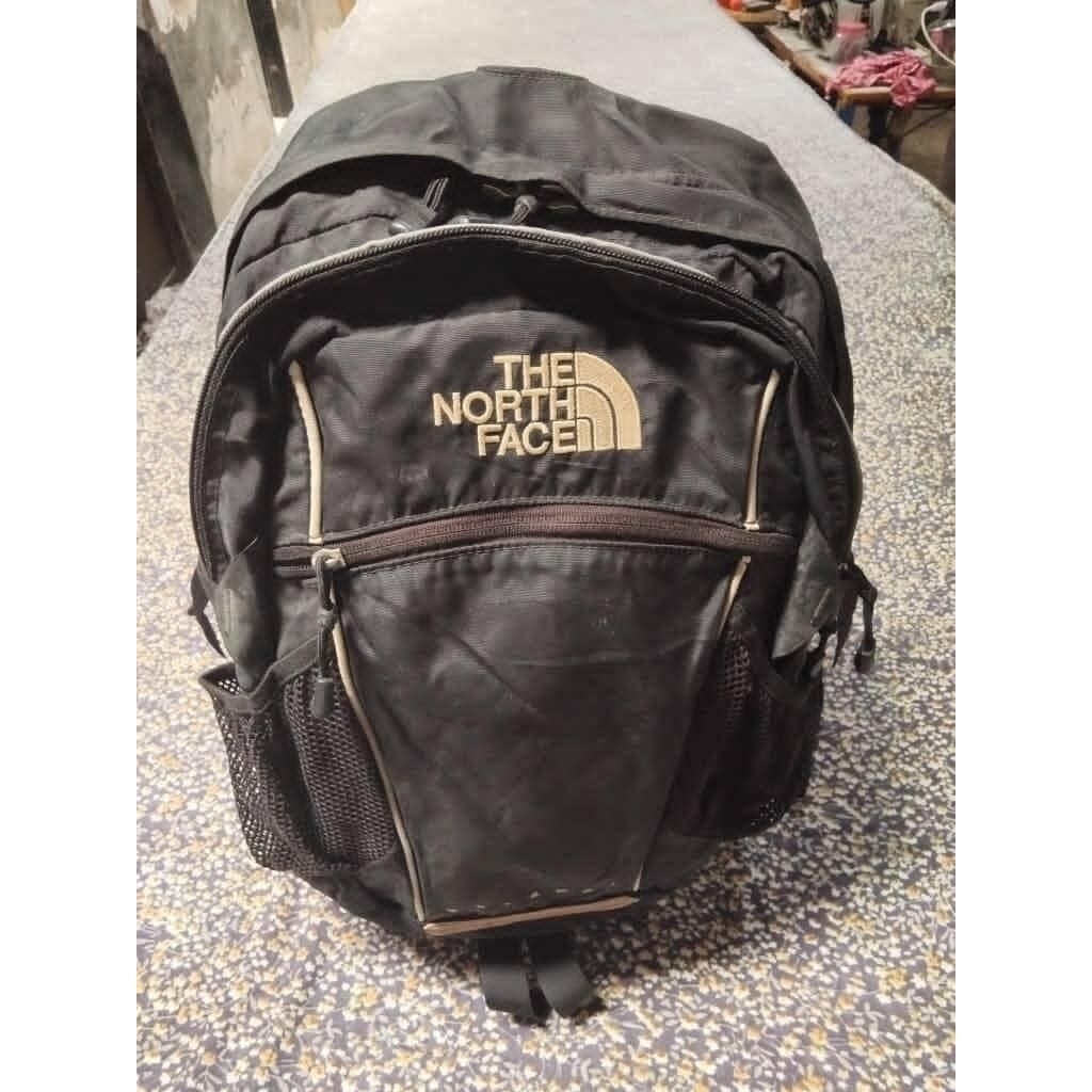 TNF hiking backpack 30L preloved