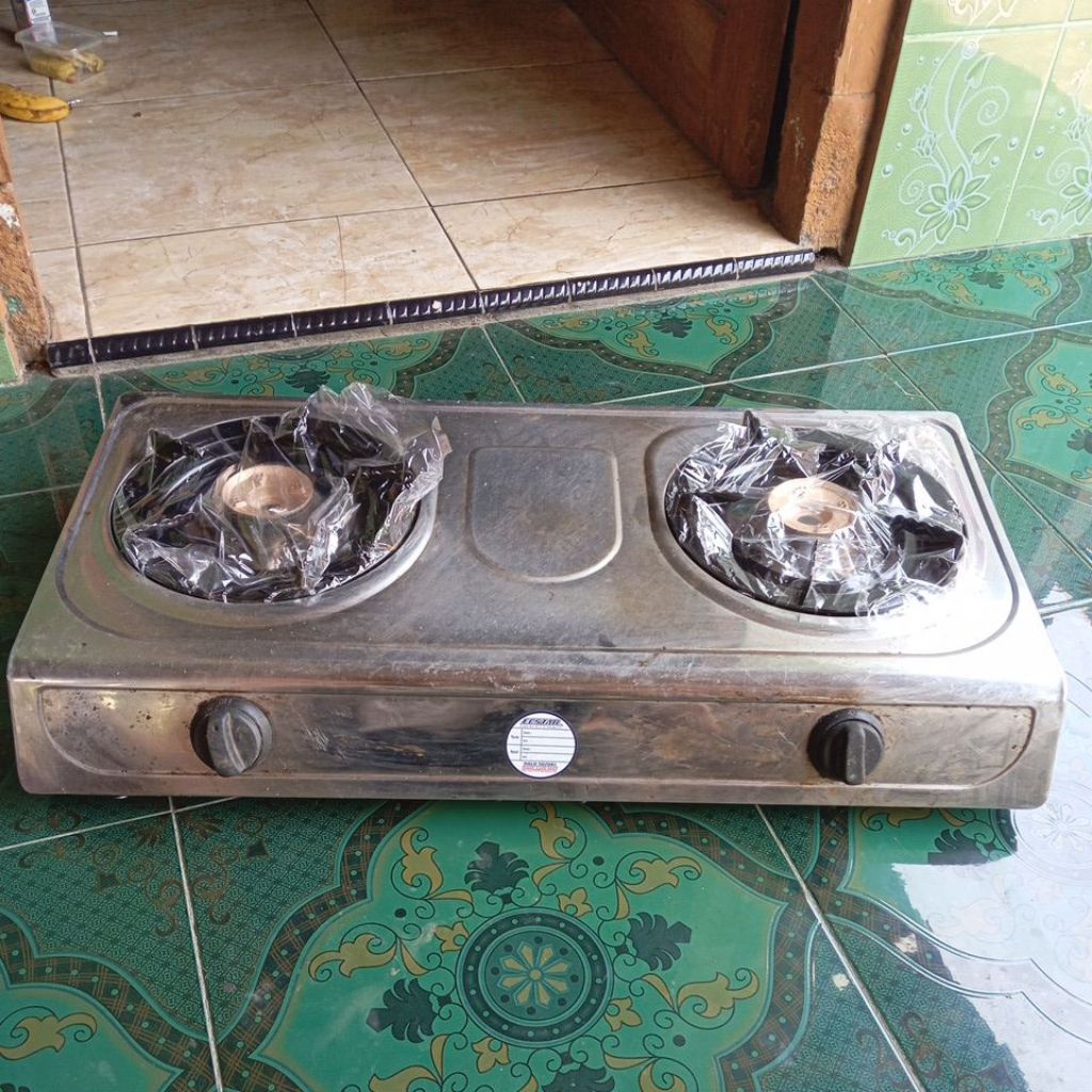 Kompor Gas 2 Tungku Stainless Steel Niko Rekondisi Tahan Lama dengan Pemantik Praktis