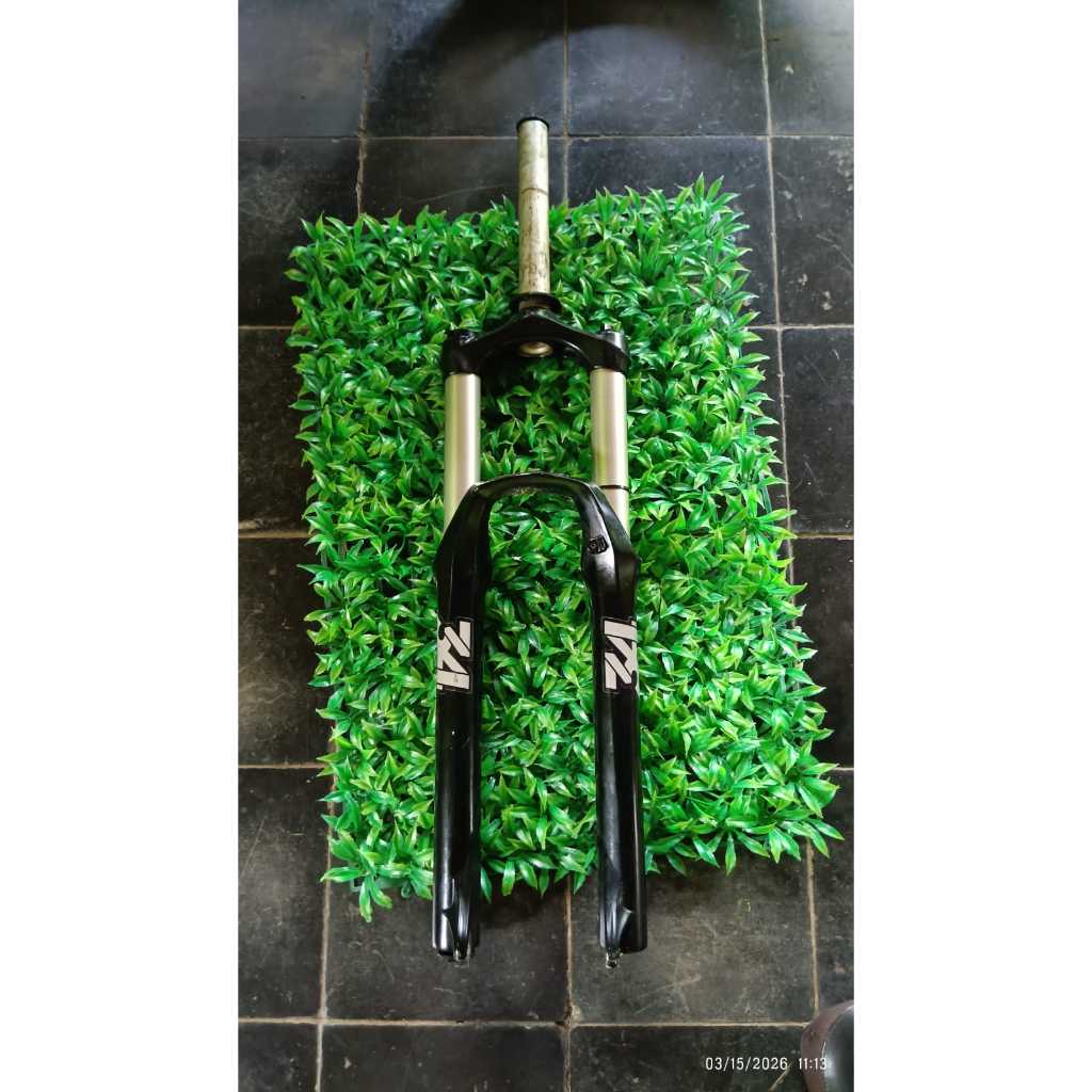 Fork RST Titan Air 26'" Travel 130 Lock Rebound