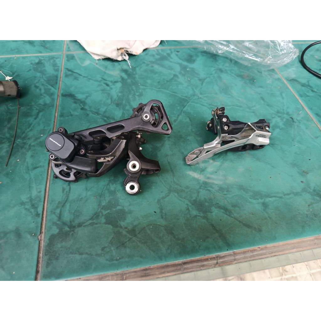 Shimano XT Deore RD m8100 dan FD Deore
