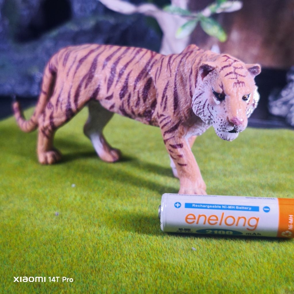 Tiger figure harimau