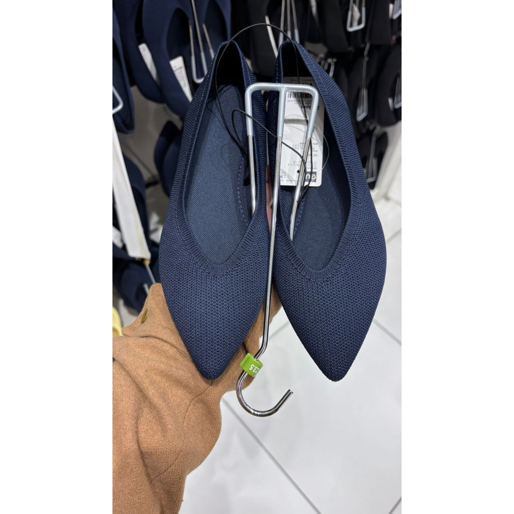 GU Japan Knitted Flat Shoes ala Vivaia