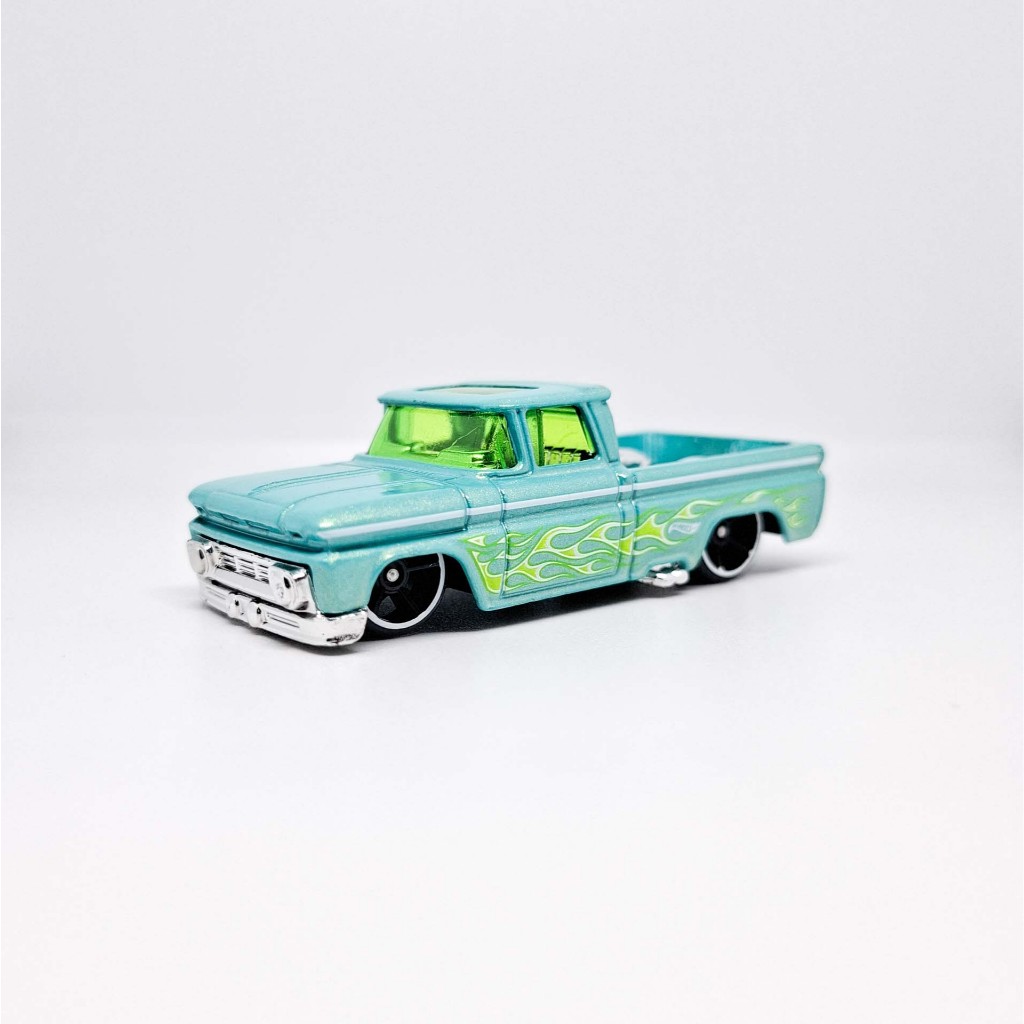 Hot Wheels Loose Custom 62 Chevy Pickup Giftpack