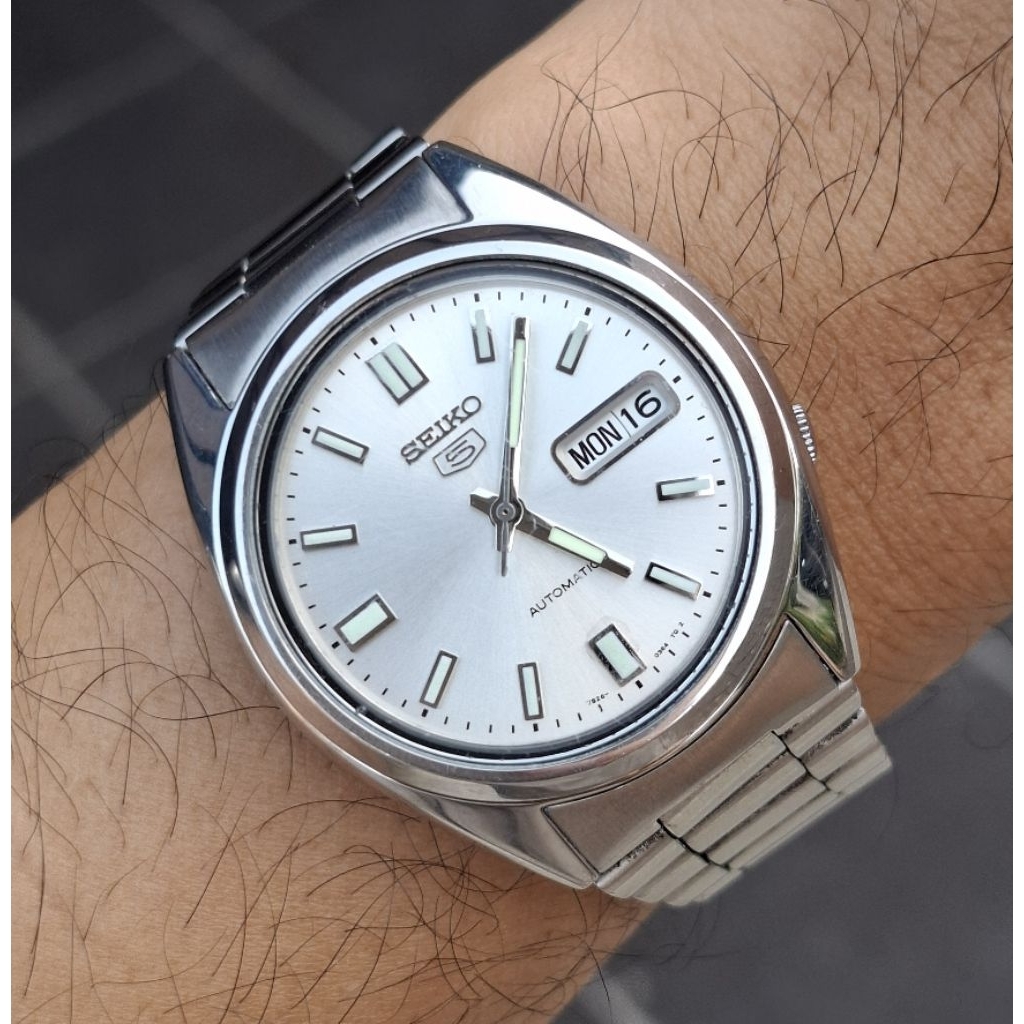 seiko 5 snxs73k1