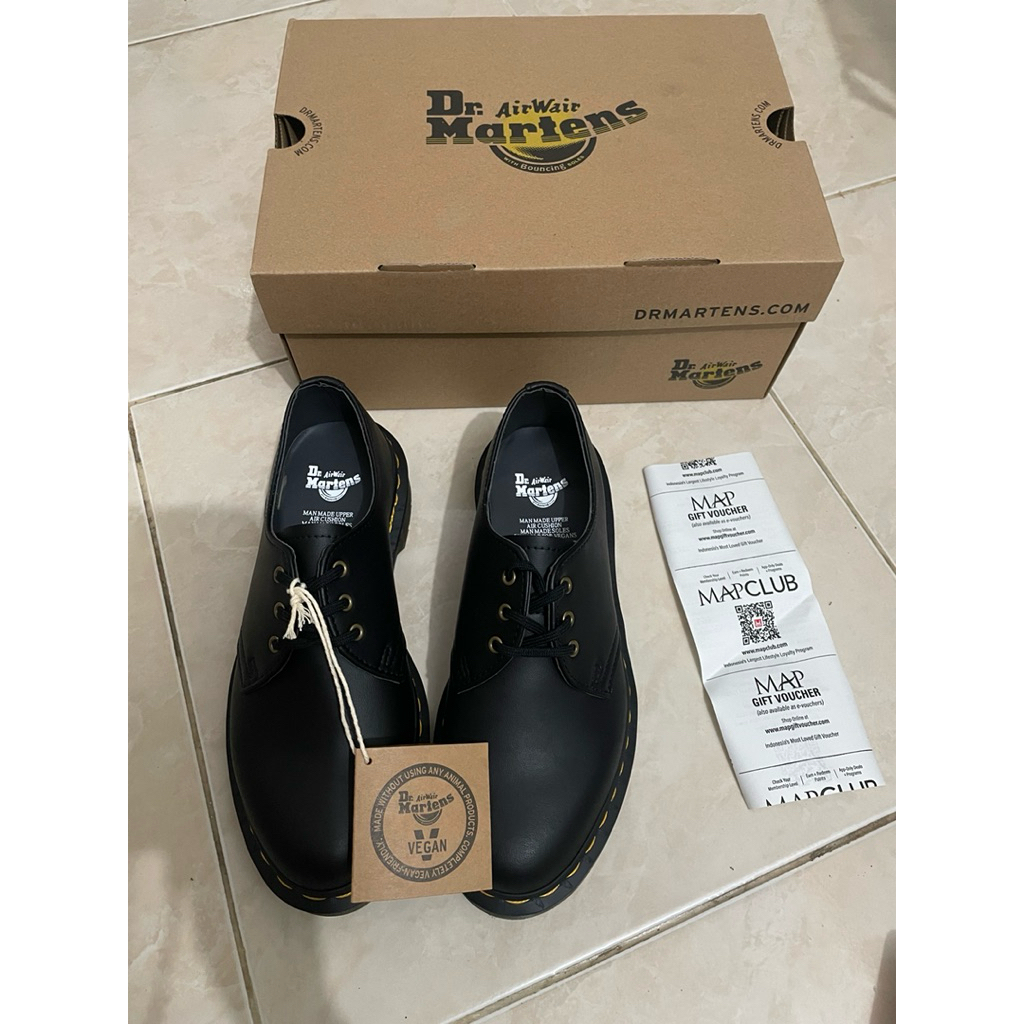 DR MARTENS VEGAN ORIGINAL STORE MAP