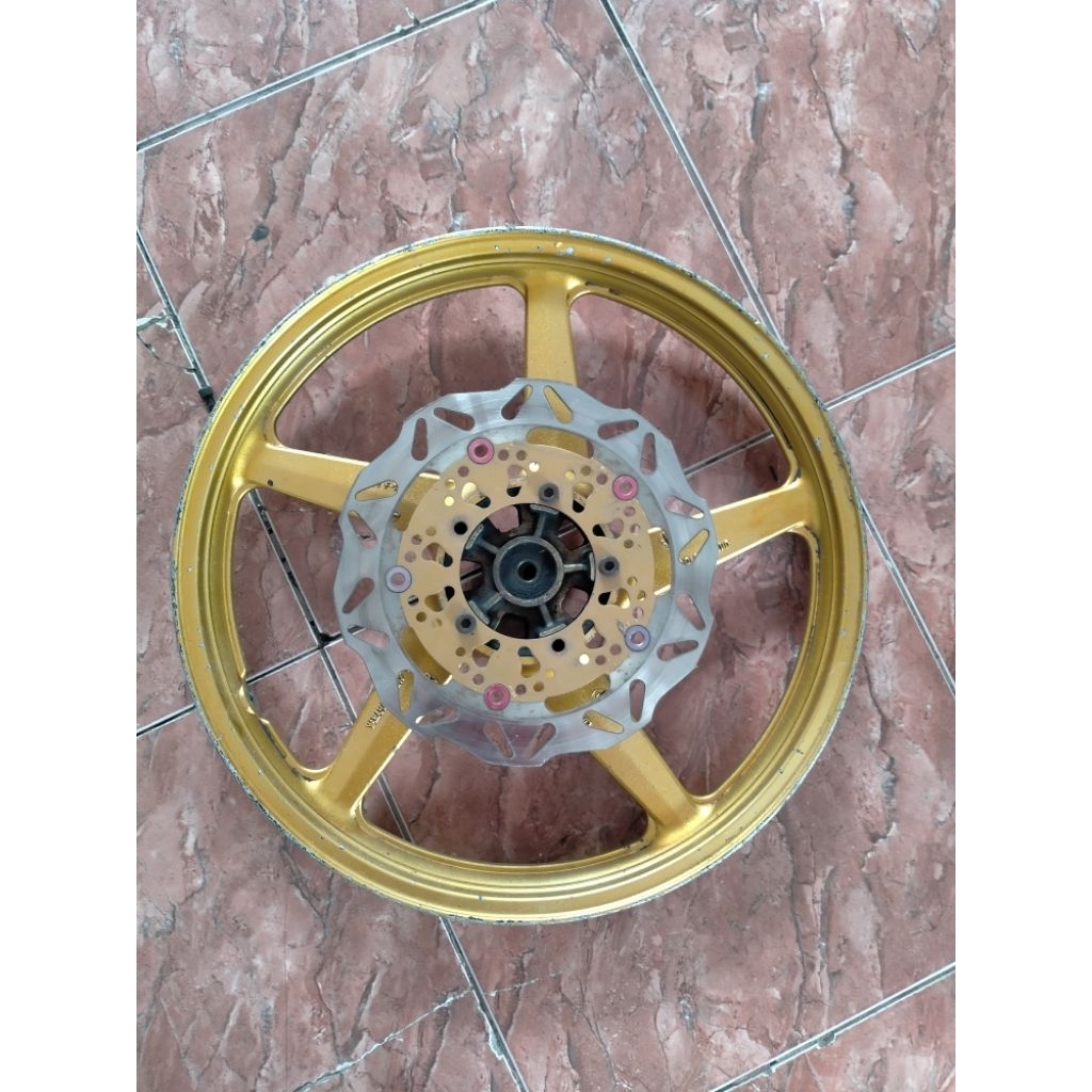 Velg Vixion old depan atau belakang