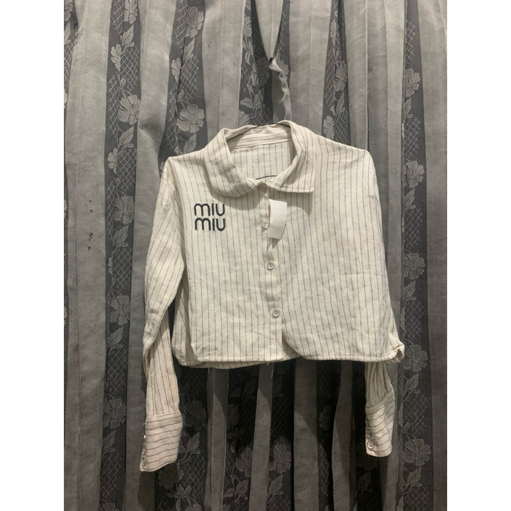 Kemeja Crop Pinstripe Bordir Miu Miu Style - Blouse Garis Lengan Panjang