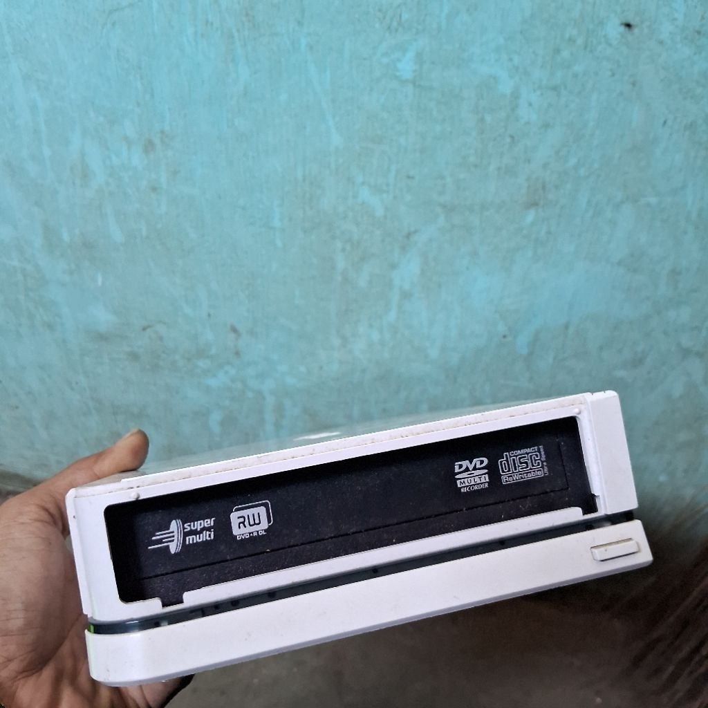 DVD portable komputer