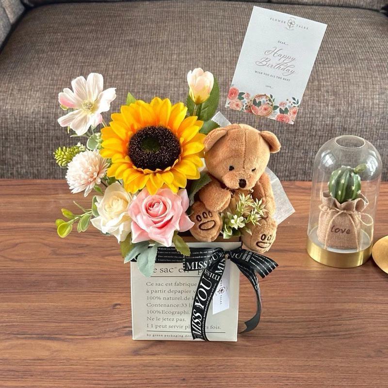 [Hello.Missflorist] - FLOWER BOX GRADUATION / BLOOM BOX BONEKA WISUDA