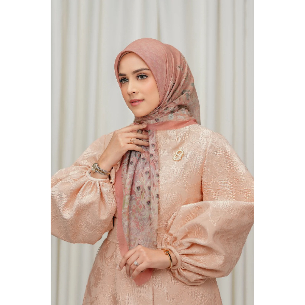 Buttonscarves Ederra Series NEW