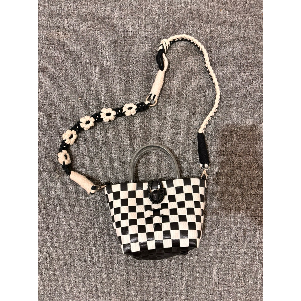 Tas Anyam Mini Kotak Hitam Putih + Strap Rajut Bunga | Korean Style Bag Preloved