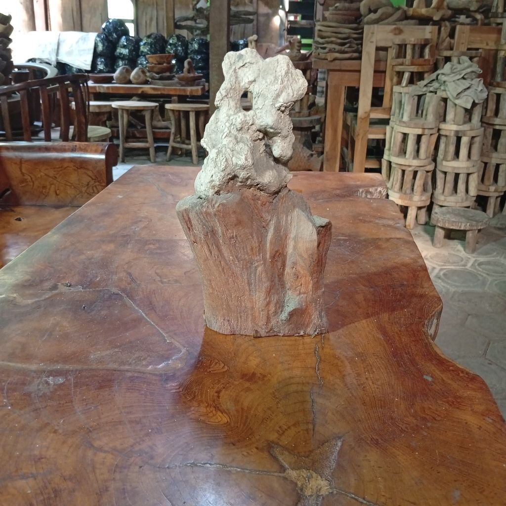 KERAJINAN BATU APUNG DUDUKAN KAYU JATI ASLI, HIASAN AQUARIUM, HIASAN LEMARI, HIASAN MEJA, DAN HIASAN