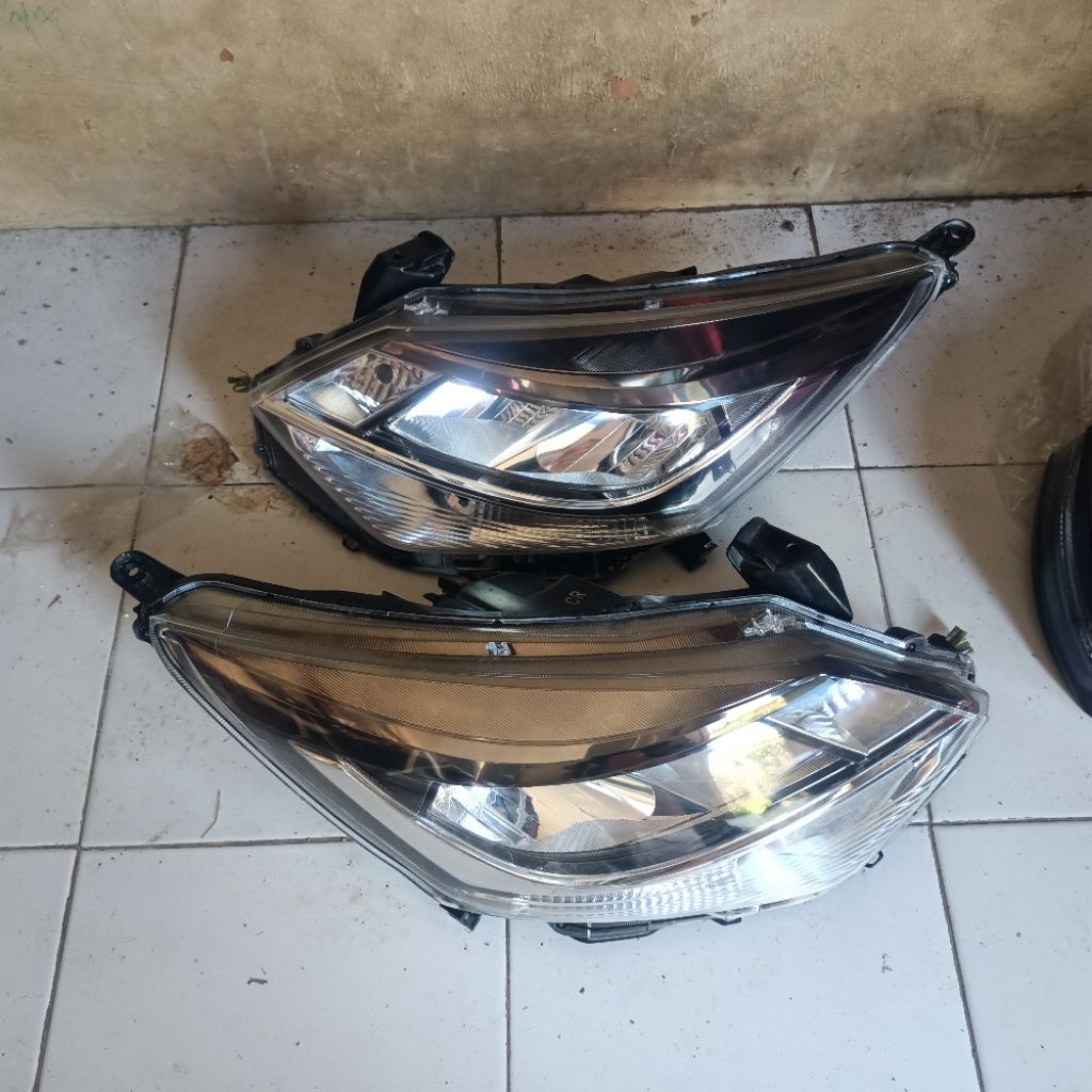 Headlamp Lampu Depan Calya Sigra Facelift Led