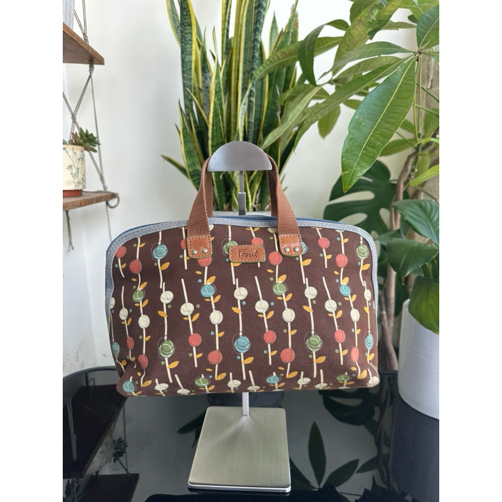 preloved traveling make up bag ocil