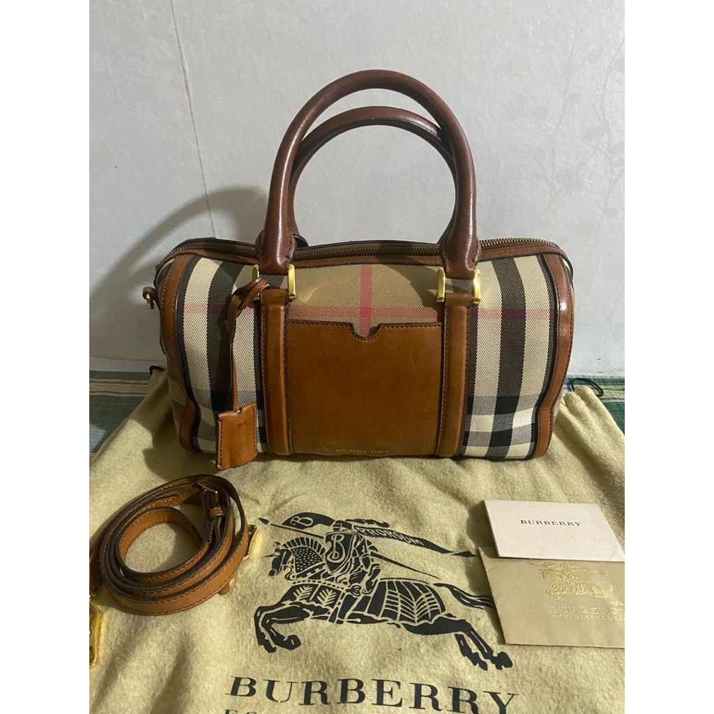 Authentic Preloved Burberry Classic 2015
