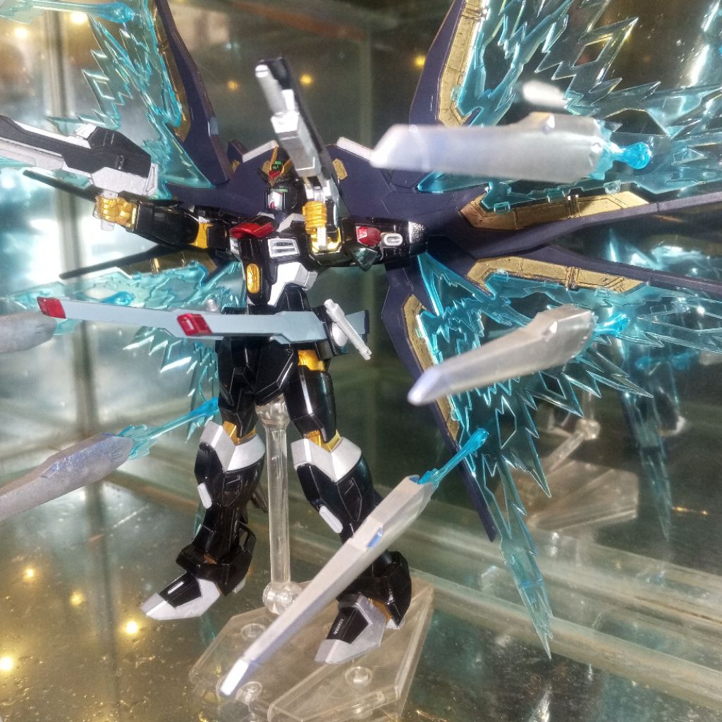 hg strike freedom painting