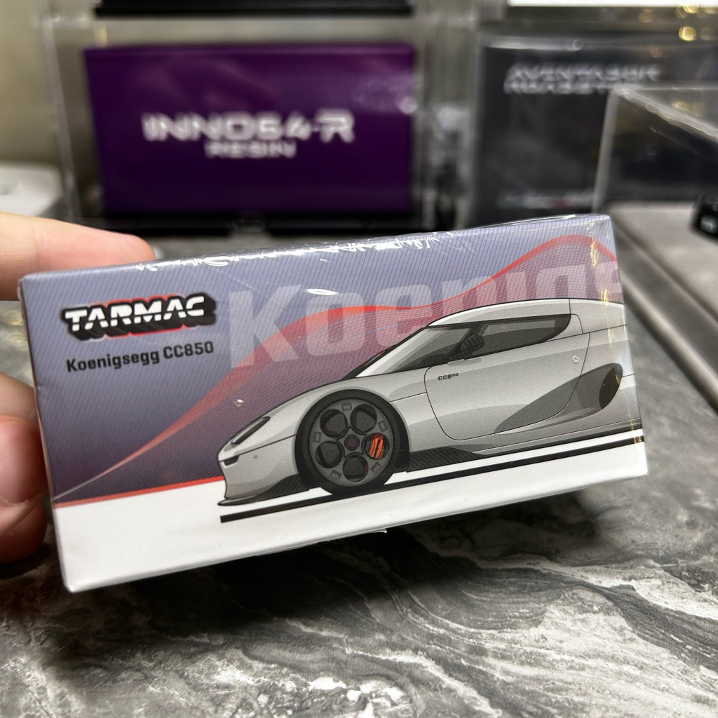 Tarmac Koenigsegg CC850 Silver 1:64 diecast Koenigsegg CC850 silver skala 1:64 tarmac koenigsegg