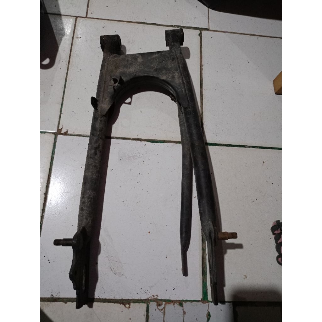 Arem Suzuki thunder 125 ORI copotan