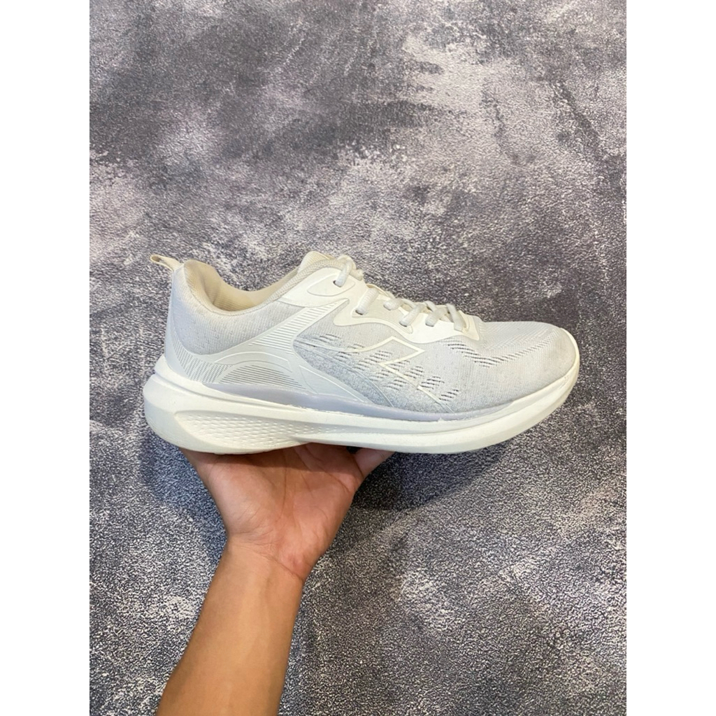 Sepatu Second Running/Lari Diadora Size 43