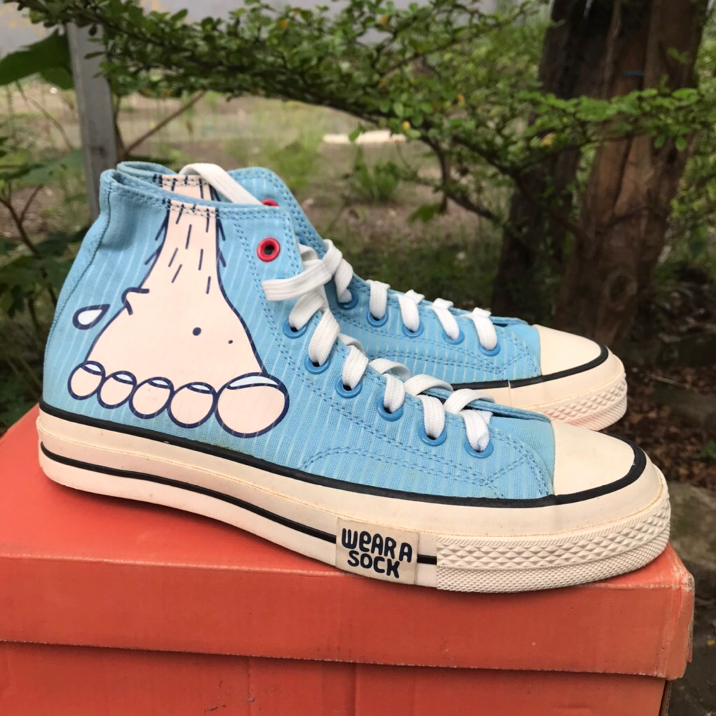 Converse X Undefeated "No Raw Dogs" Limited Edition This rare pair is part of the 1HUND(RED)  Availa