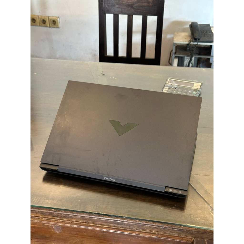 HP Victus RTX 3060 AMD Ryzen 7 5800H RAM 16GB SSD NVMe 1TB
