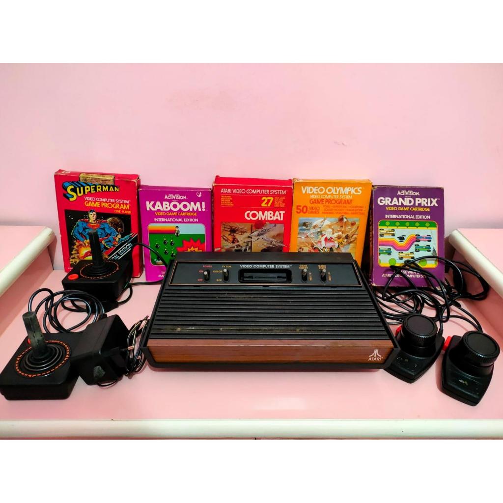 Atari Video Computer System 2600 - Full Set