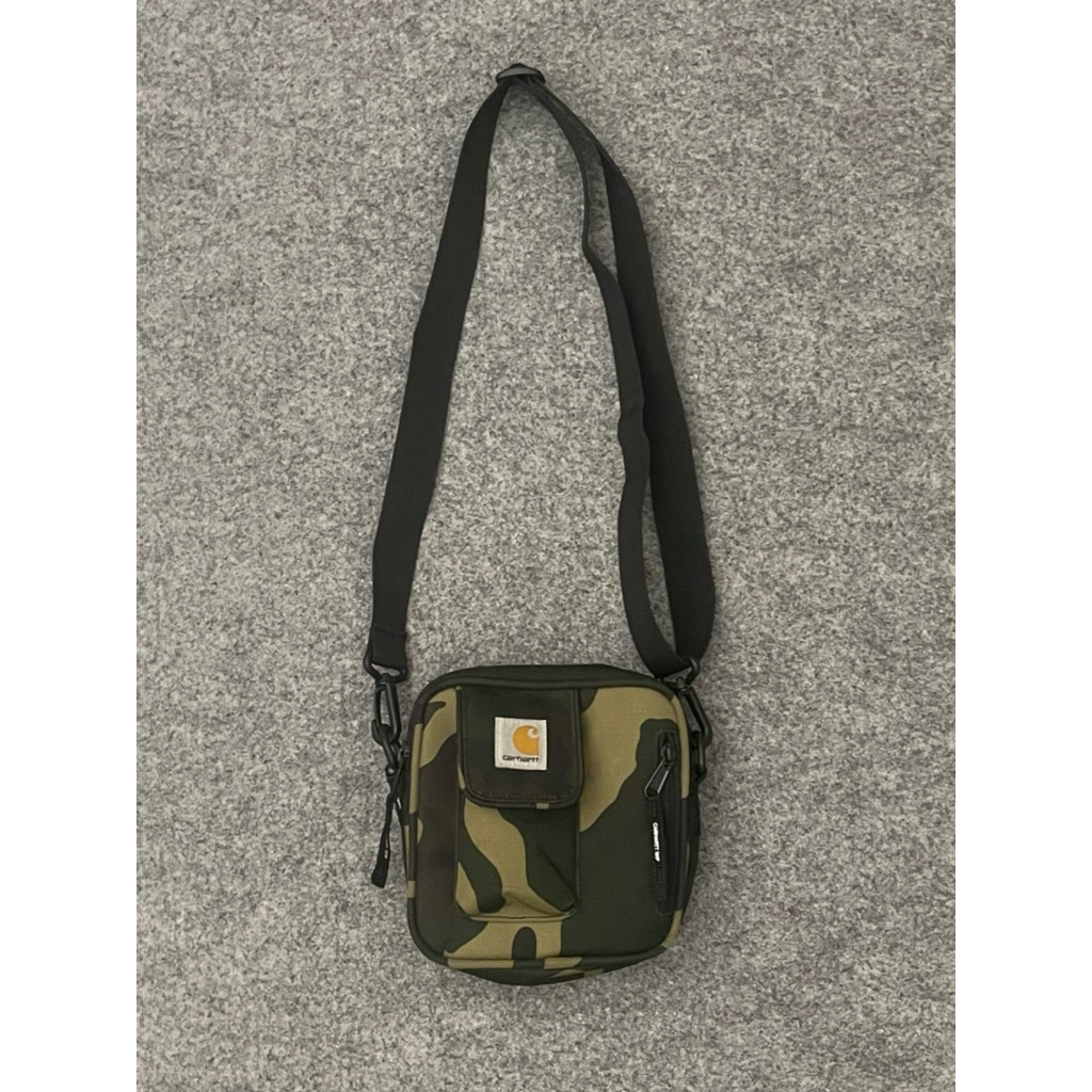 carhartt essential bag camo