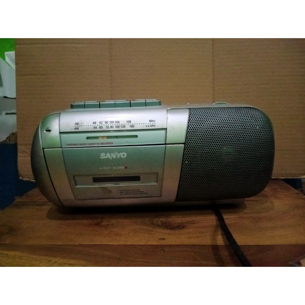 Radio Tape Compo Sanyo M-X150F