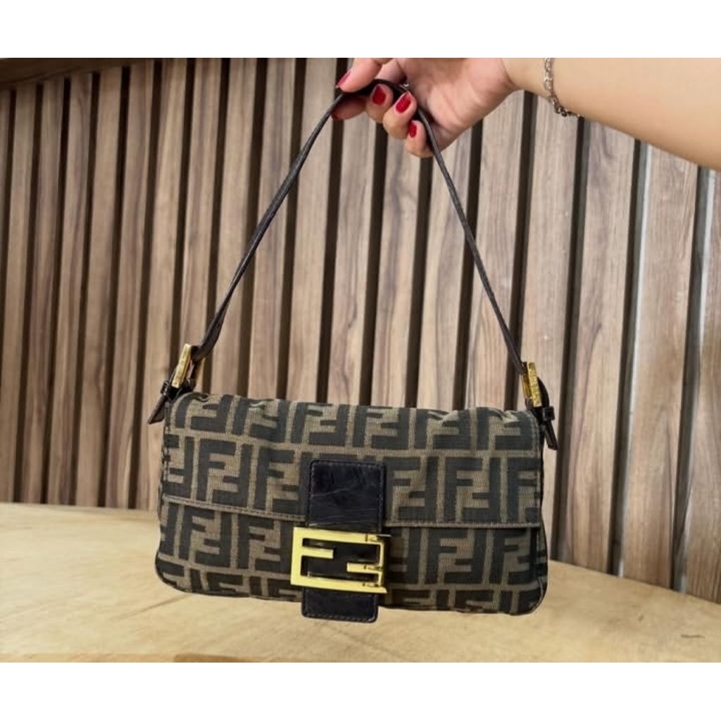 Tas Fendi kanvas bag