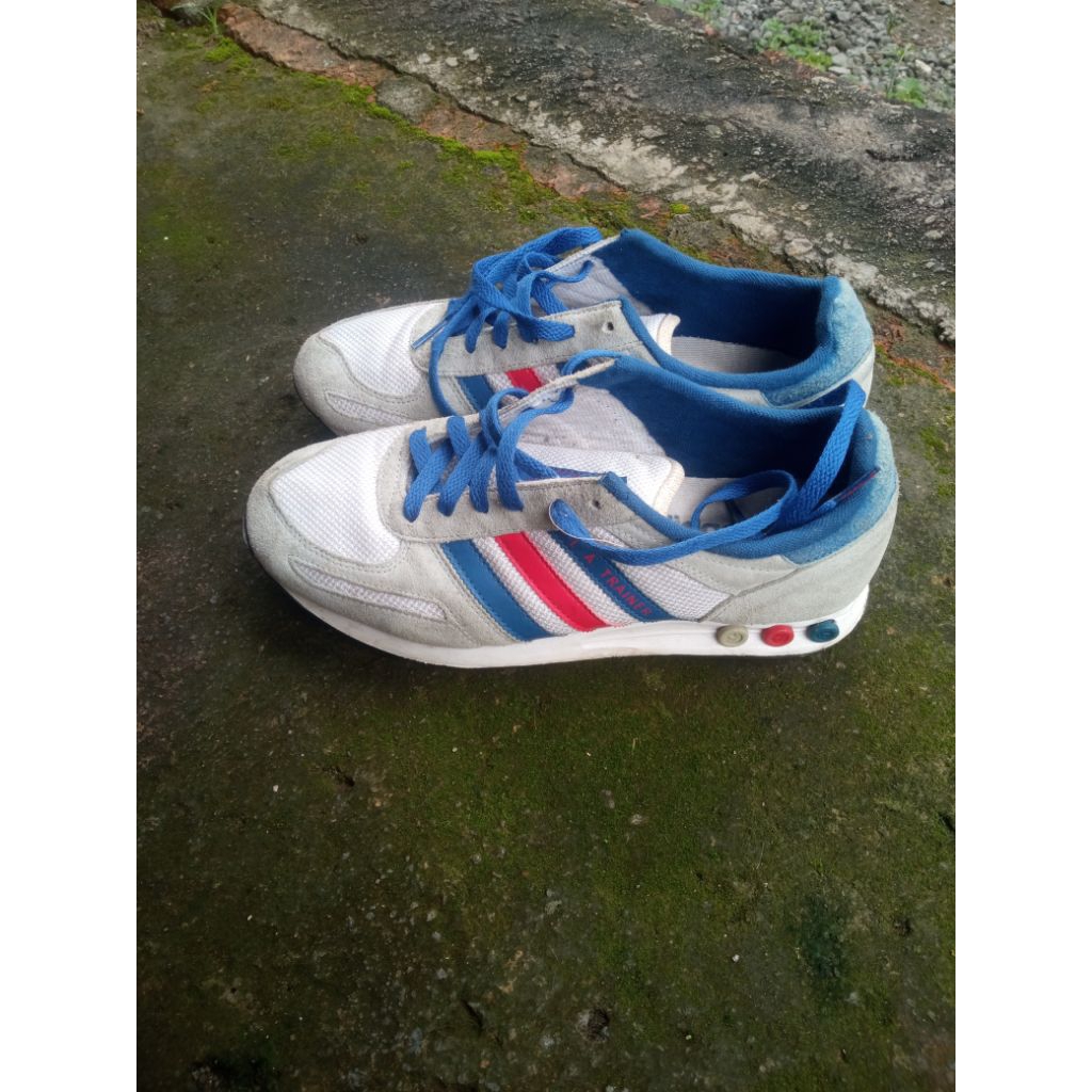 Adidas LA trainer