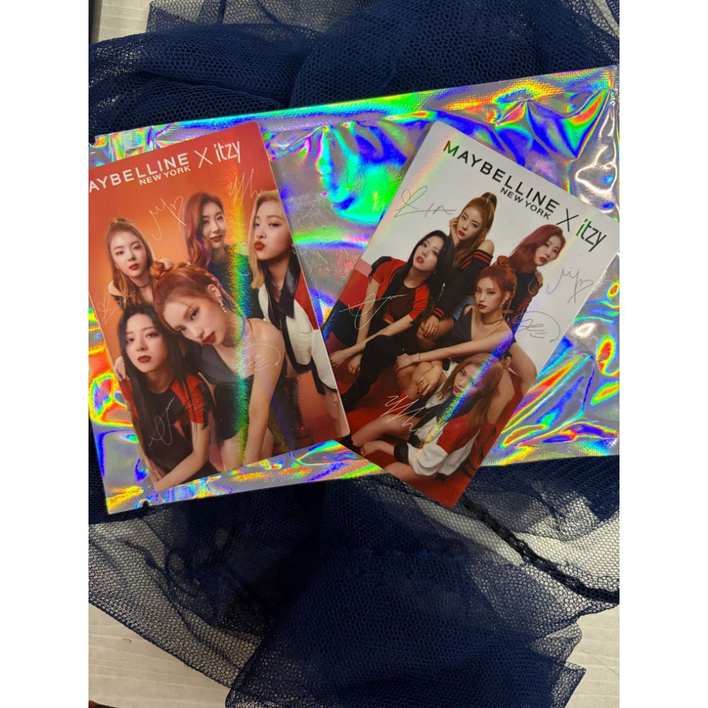 Itzy x Maybelline Official Photocard