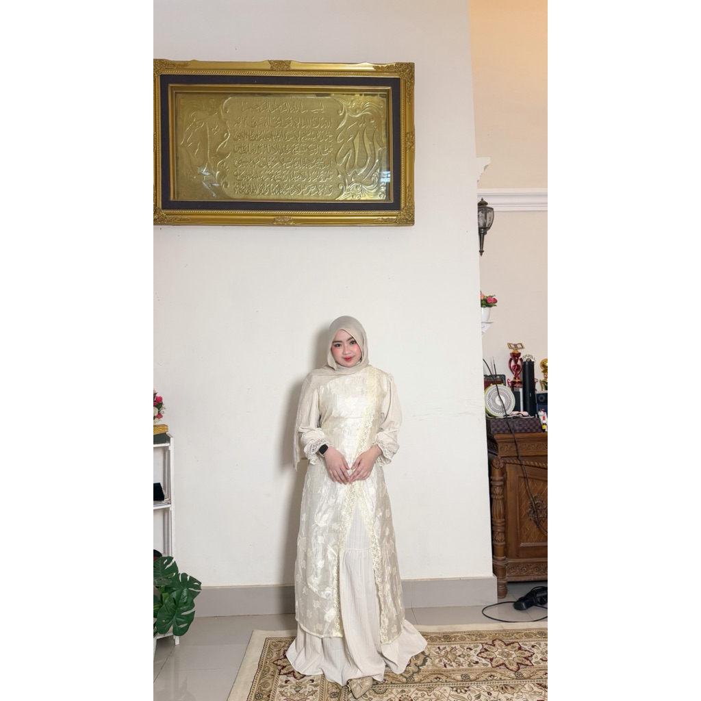 Naura Dress Brukat Paper Bordir Mix Pleats Crepe