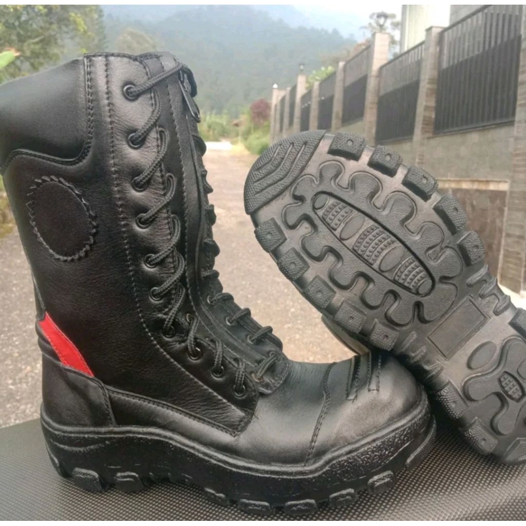 sepatu damkar lapanggang terbaru