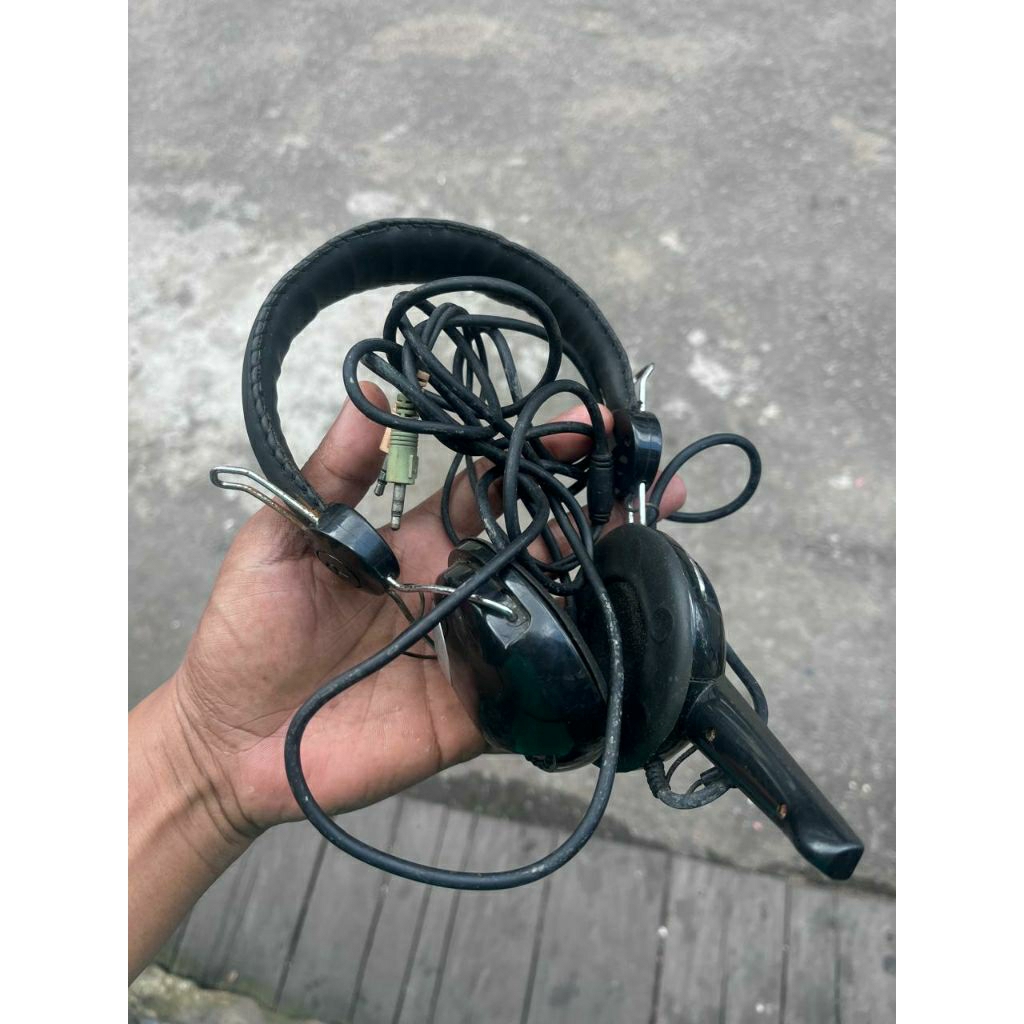 Headphone  Jadul No Merek
