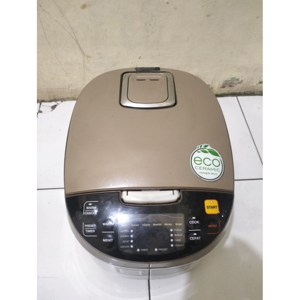 Rice cooker Yong ma SMC7047 siap pakai ( SECOND/BEKAS )
