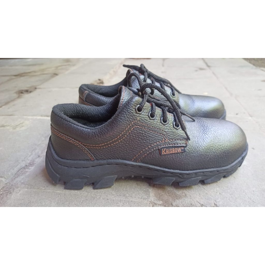 sepatu safety pendek kulit krisbow 41 second