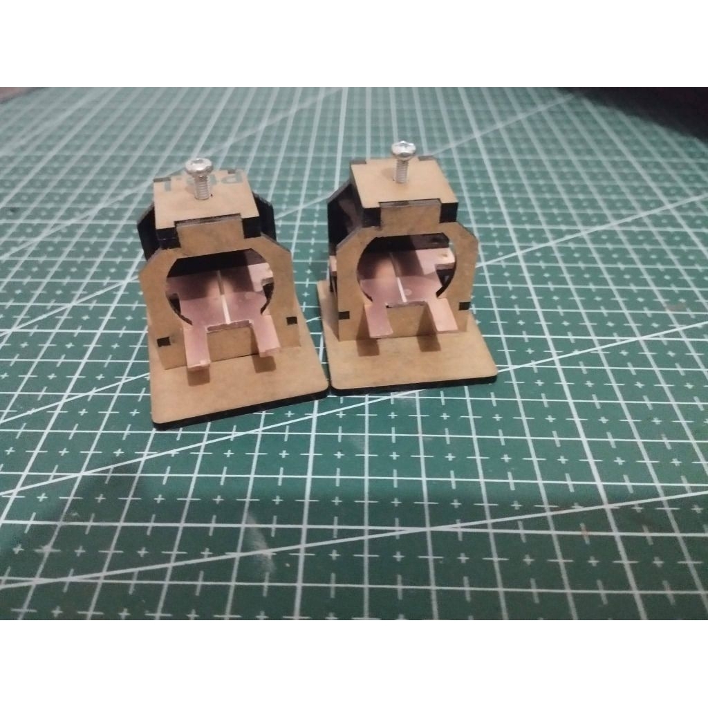 holder break in dinamo tamiya