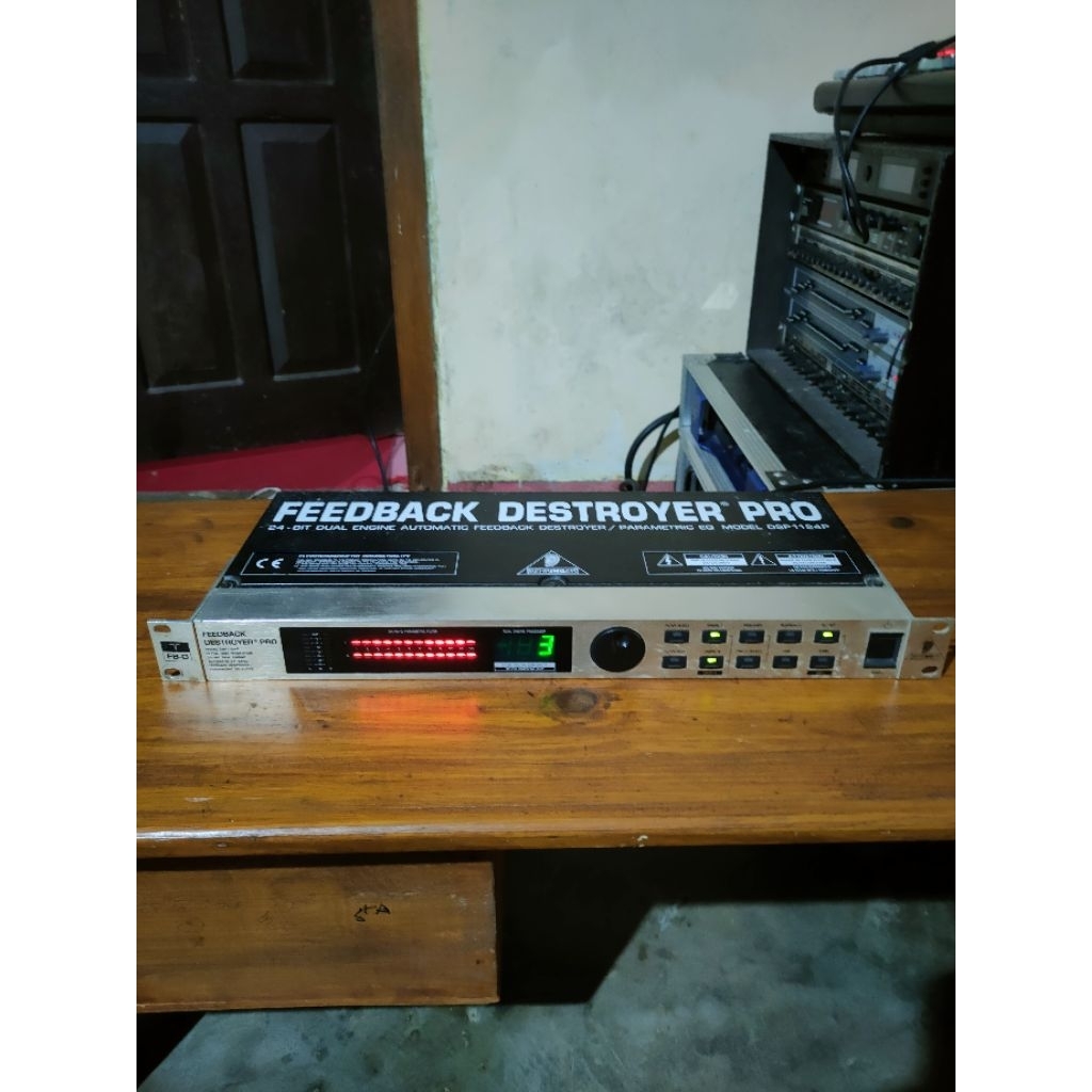 behringer feedback destroyer pro dsp1124p