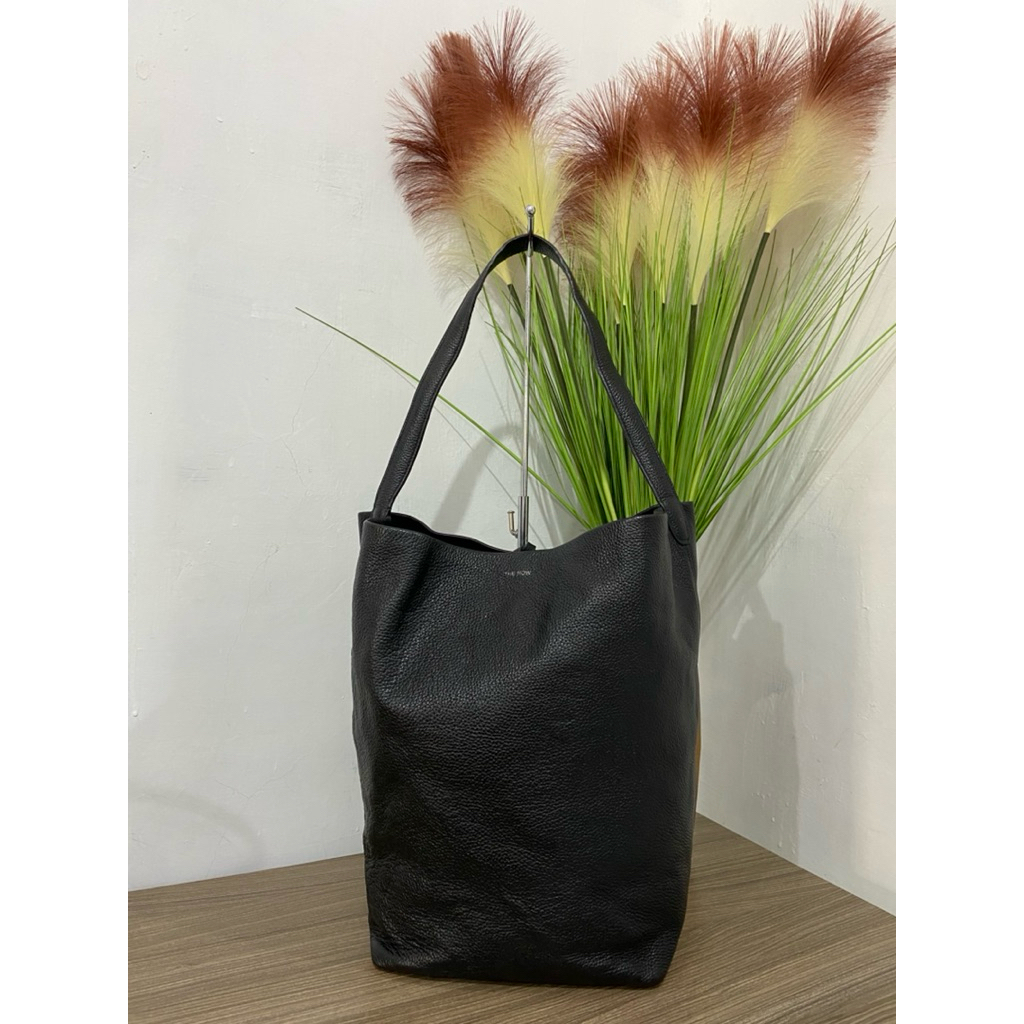 Tote The Row kulit asli