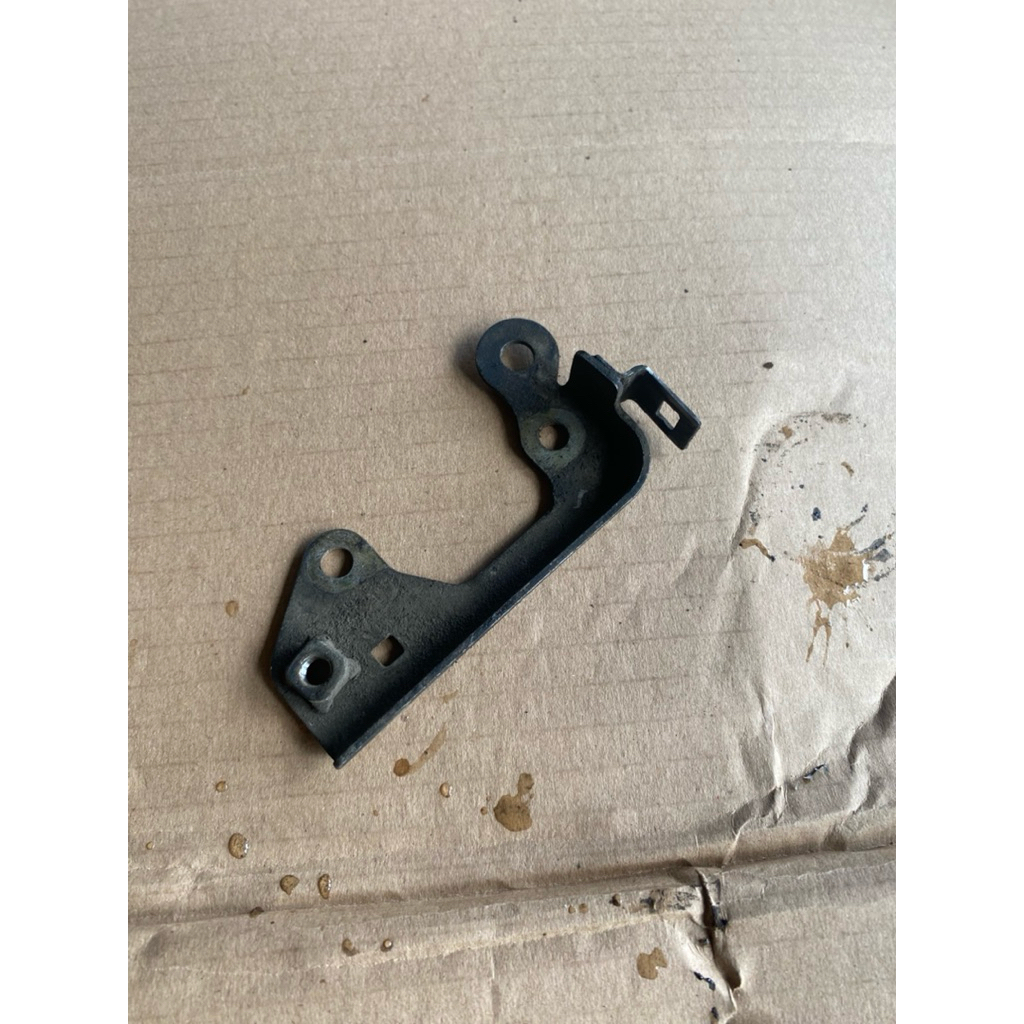 Breket dudukan kabel soket eot beat fi scoopy fi vario 110 fi spacy fi stater kasar copotan