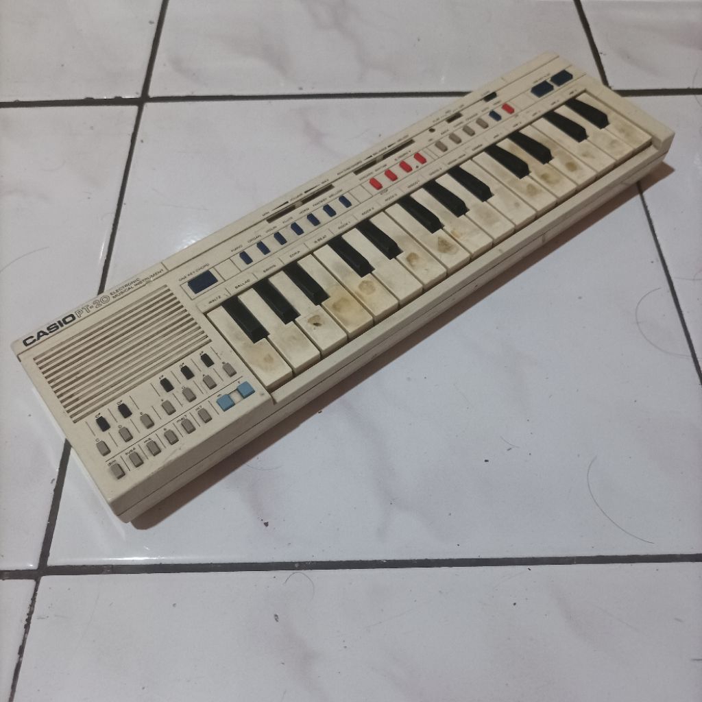 Vintage Original Casio PT-20 Keyboard Mini Piano Alat Musik