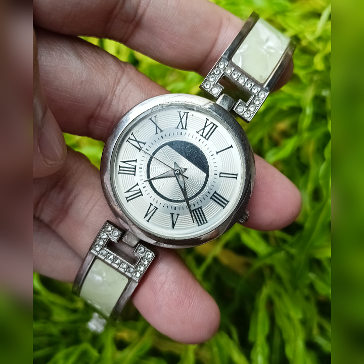HODY HW-N02 Silver Watch Original Second | Jam Tangan Wanita Preloved
