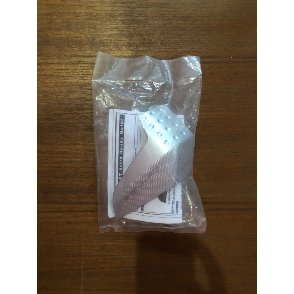 [NOS] Air Cleaner Garnish Vario 125 FI KZR Tahun 2012-2015